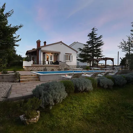 Вилла Mestrovic Zadarvillas