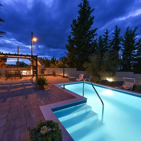 Mestrovic Zadarvillas Вилла *