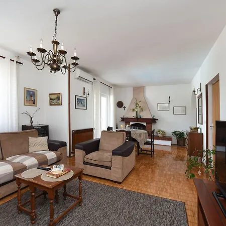 Mestrovic Zadarvillas Задар