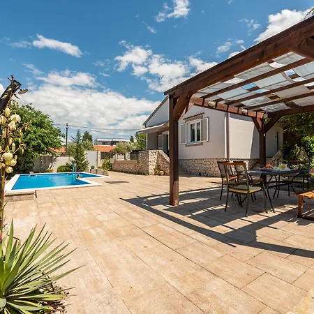 Вилла Mestrovic Zadarvillas *