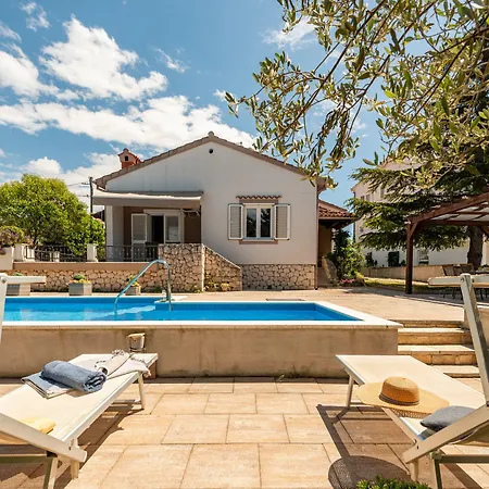 Mestrovic Zadarvillas Вилла *